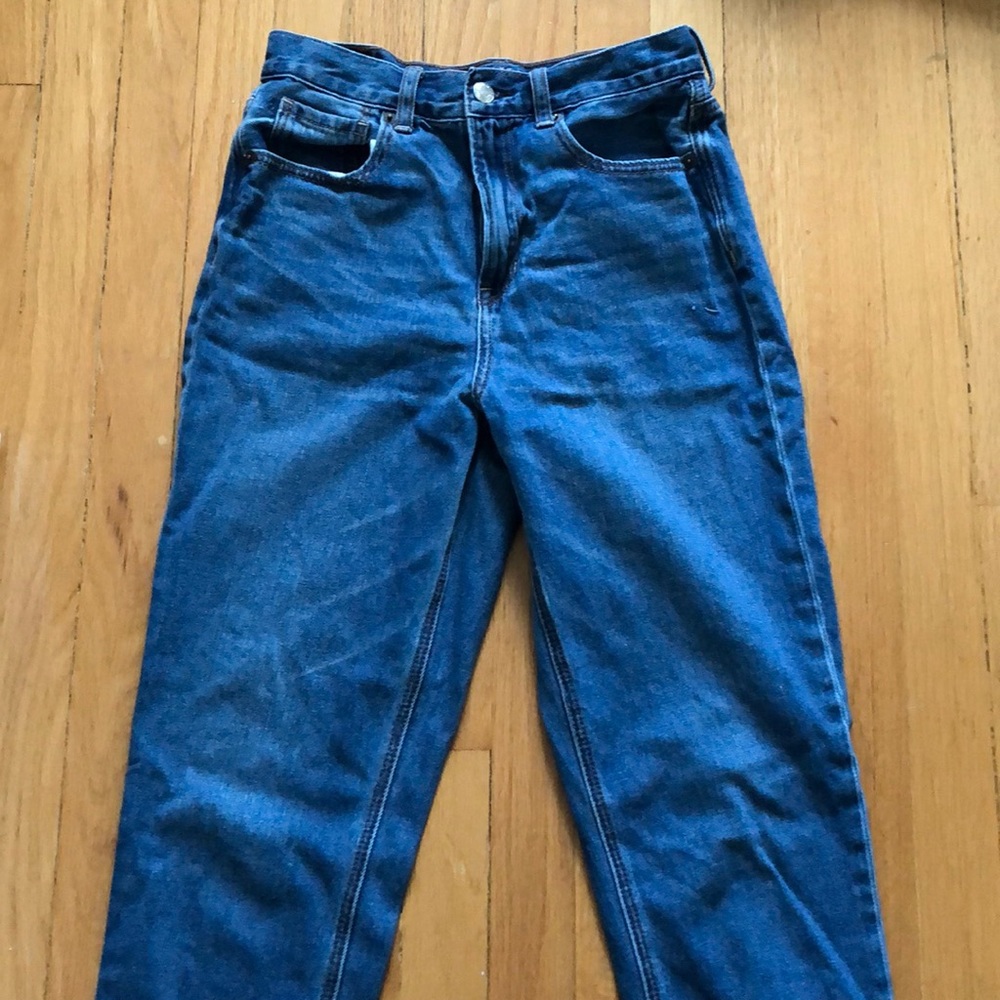 American Eagle Mom Jeans